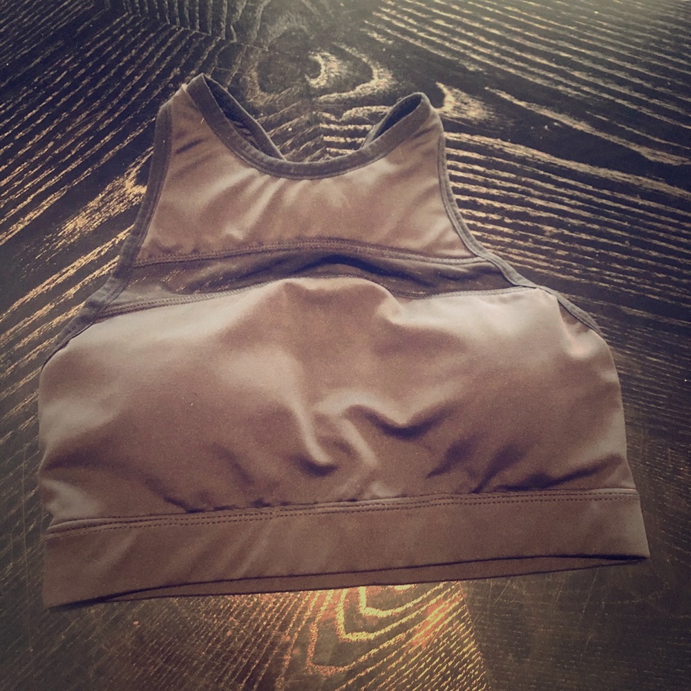 The Fisher Chestee size 6